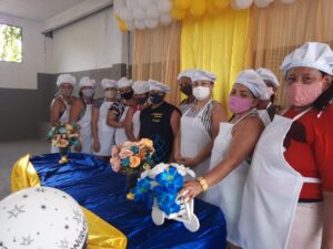 Imagem da notícia - Cetam ensina moradoras do Puraquequara a fazer doces e salgados