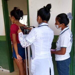 Imagem da notícia - Turma de Enfermagem Indígena, do Cetam/Humaitá, estagia na aldeia Marmelo