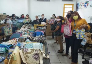 Imagem da notícia - CECF 31 de Março encerra curso de Confecção de bolsas artesanais