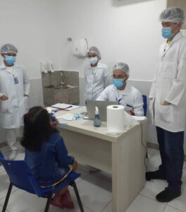 Imagem da notícia - Alunos do Saavedra exercitam exame de Espirometria